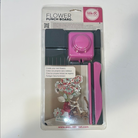 We R Memory Keepers Flower Punch Board - Pink - Picture 1 of 5
